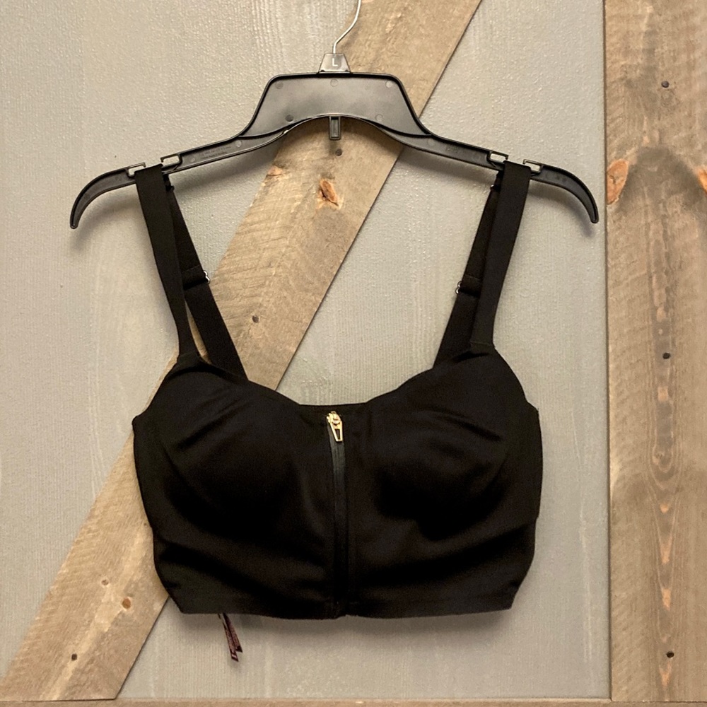 Victoria’s Secret Knockout Sports Bra